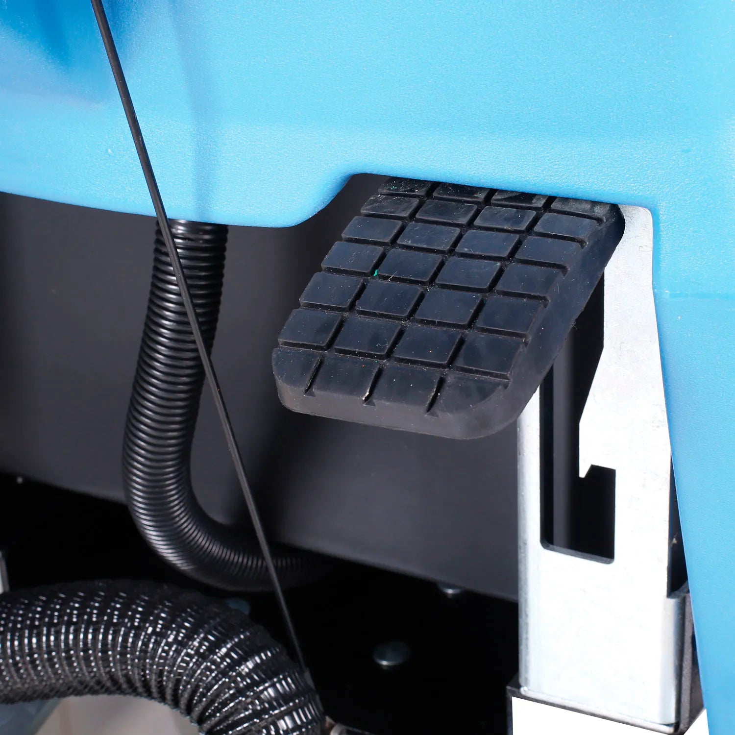 Global Industrial™ Auto Walk-Behind Floor Scrubber, 18" Cleaning Path - Battery Powered